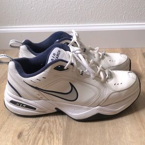Nike Air Monarch IV Men’s Sneaker